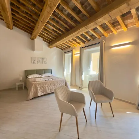 La Dimora Di Roberta Montalcino
